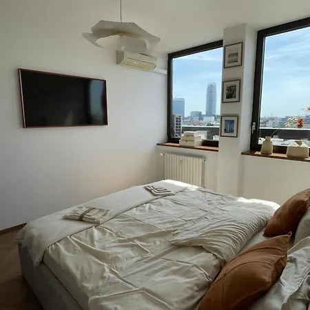 Panorama View Design In Old Town - Free Parking Apartmán Bratislava