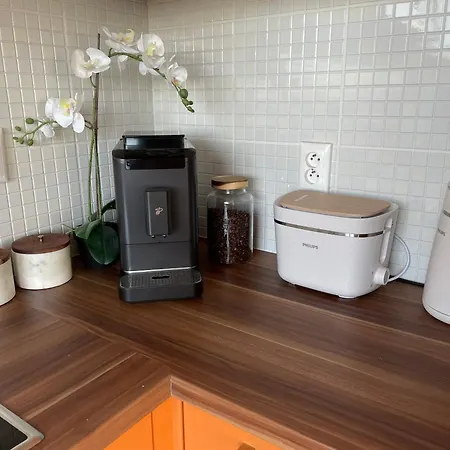 Panorama View Design Apts In Old Town - Free Parking Apartamento