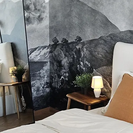 Panorama View Design Apts In Old Town - Free Parking *