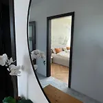 Panorama View Design Apts In Old Town - Free Parking