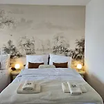 Panorama View Design Apts In Old Town - Free Parking