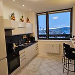 Panorama View Design Apts In Old Town - Free Parking Bratislava